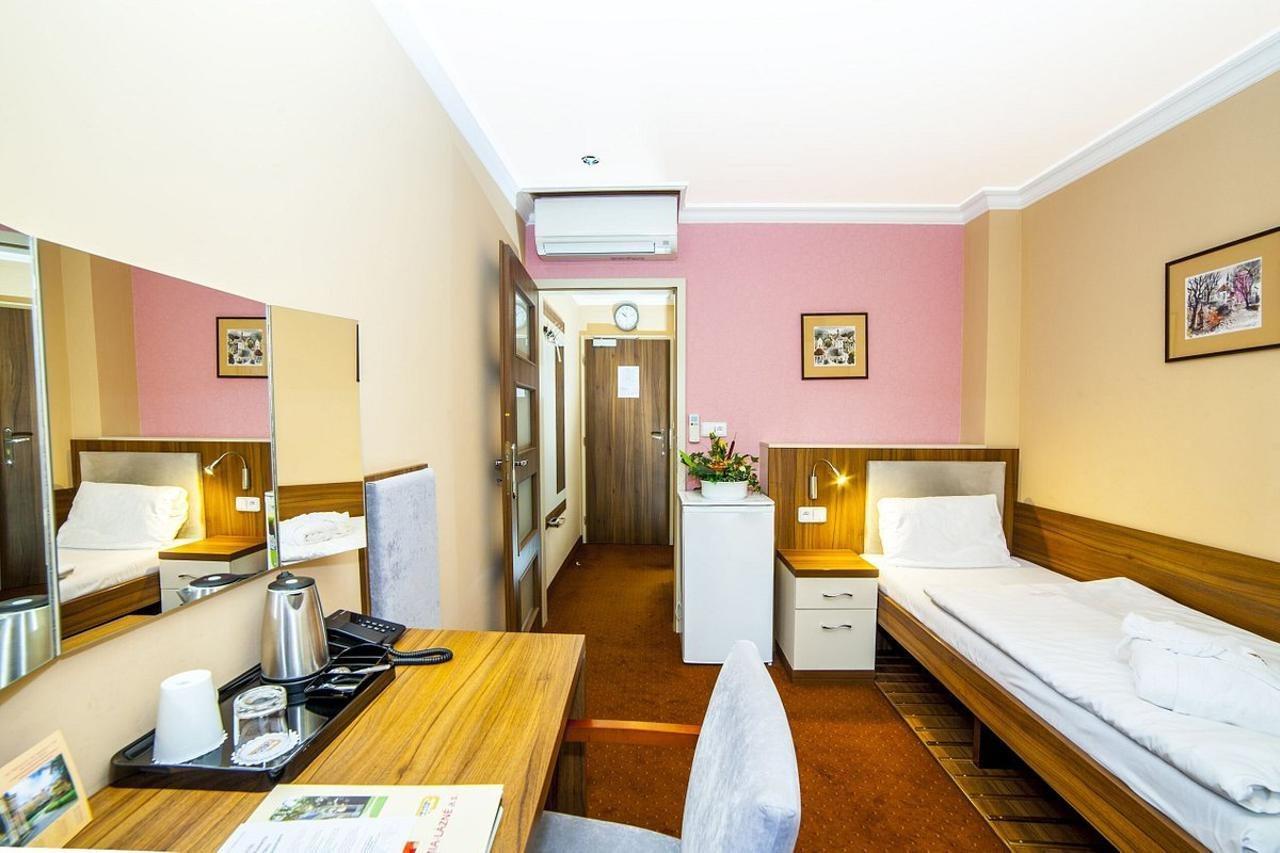 Krivan Hotel Karlovy Vary Ngoại thất bức ảnh